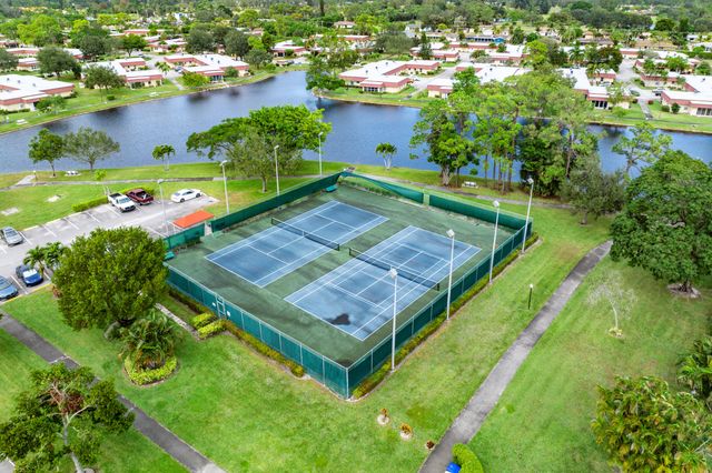 687 MARLBORO Oval A, Lake Worth, FL 33467