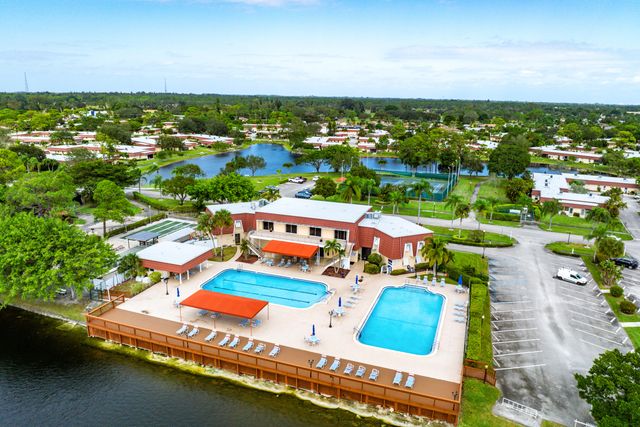 687 MARLBORO Oval A, Lake Worth, FL 33467