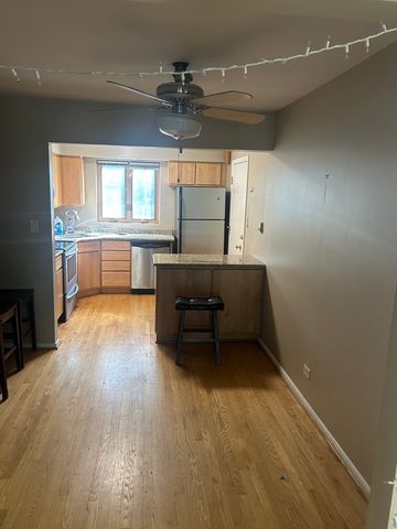 67 Kimbark Road 1, Riverside, IL 60546