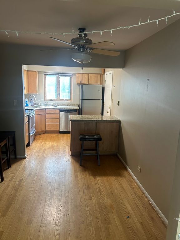 67 Kimbark Road 1, Riverside, IL 60546 — photo 3