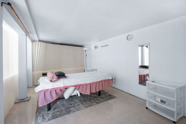 965 W 18th Street, Chicago, IL 60608