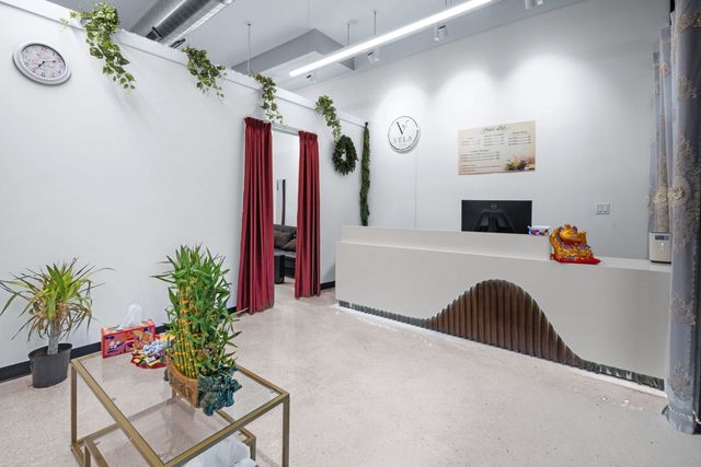 965 W 18th Street, Chicago, IL 60608