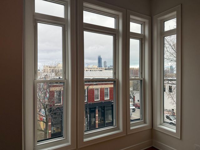 965 W 18th Street, Chicago, IL 60608