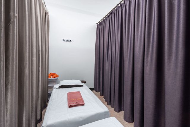 965 W 18th Street, Chicago, IL 60608