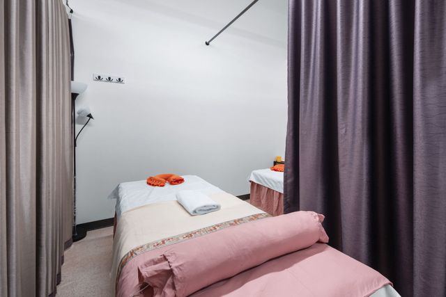 965 W 18th Street, Chicago, IL 60608