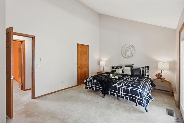 4915 COPPERHILL CT, Rapid City, SD 57702