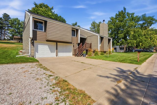 4915 COPPERHILL CT, Rapid City, SD 57702