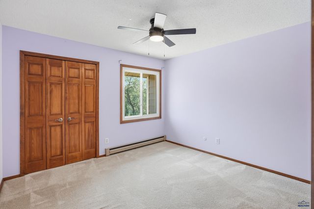 4915 COPPERHILL CT, Rapid City, SD 57702