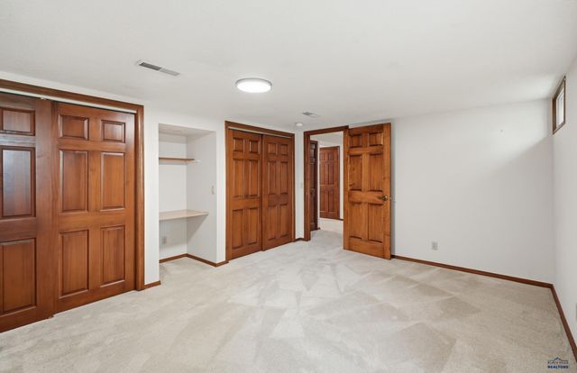 4915 COPPERHILL CT, Rapid City, SD 57702