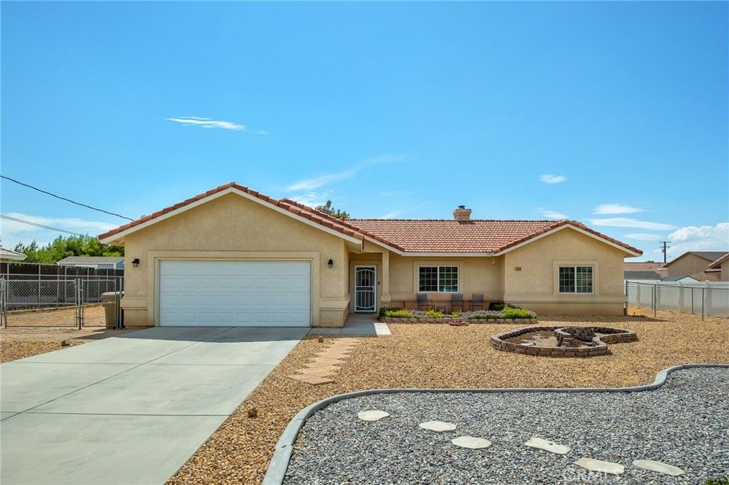 Image 1 of property listing at 7678 Montrose, Hesperia, CA 92345