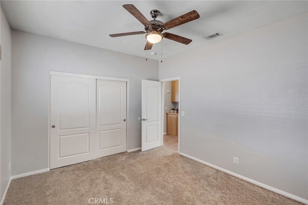 Image 15 of property listing at 7678 Montrose, Hesperia, CA 92345