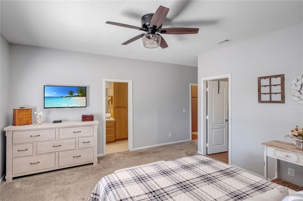 Image 21 of property listing at 7678 Montrose, Hesperia, CA 92345