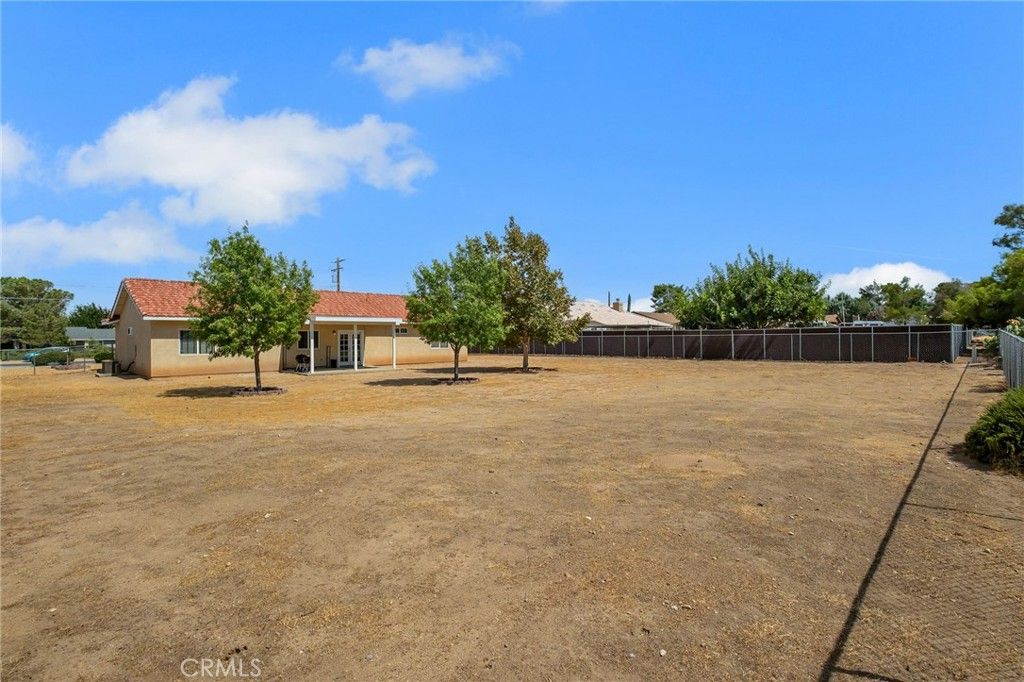 Image 31 of property listing at 7678 Montrose, Hesperia, CA 92345