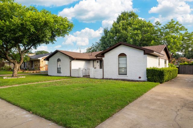 8348 Hillside Drive, Frisco, TX 75033