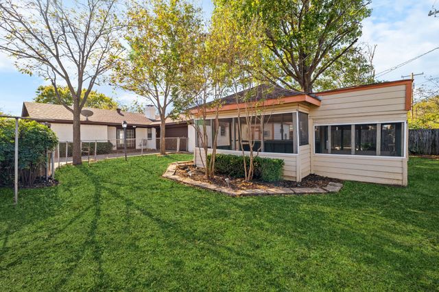 8348 Hillside Drive, Frisco, TX 75033