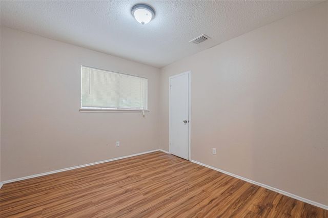 15827 Beechnut Street, Houston, TX 77083