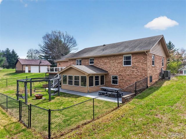 4 Palomino Court, Wentzville, MO 63385