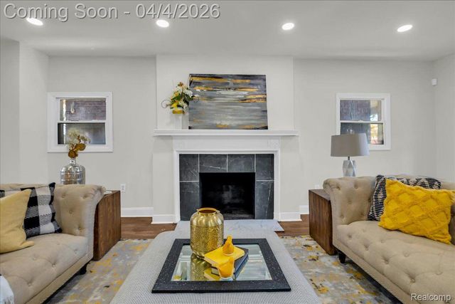 1517 EDISON Street, Detroit, MI 48206