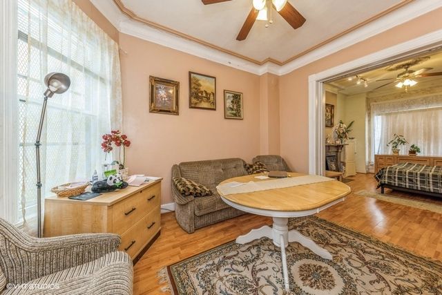 2347 W Maypole Avenue, Chicago, IL 60612