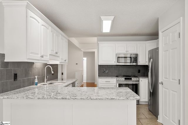 617 Walnut Way, Anderson, SC 29626
