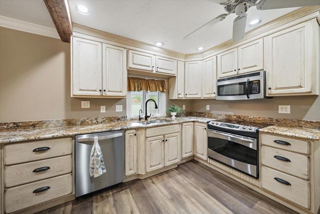 4378 MEADOWLAND CIRCLE, Sarasota, FL 34233