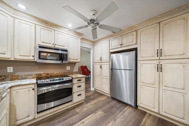 4378 MEADOWLAND CIRCLE, Sarasota, FL 34233