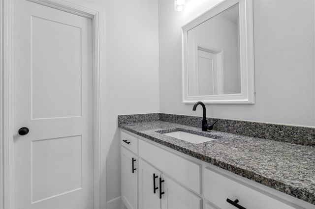 910 Wilde Street, Denison, TX 75020