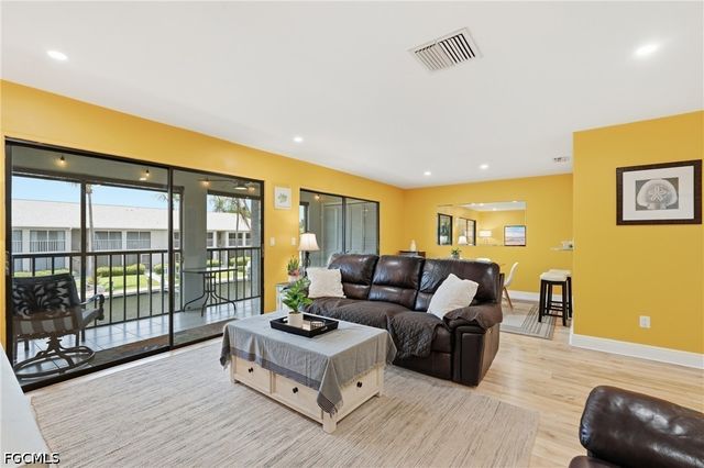 4928 Vincennes ST C5, Cape Coral, FL 33904