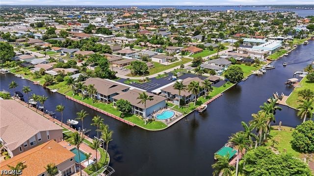 4928 Vincennes ST C5, Cape Coral, FL 33904