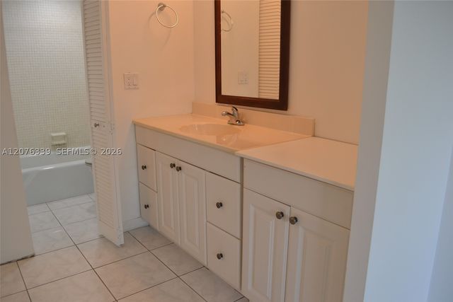 3670 Inverrary Dr 2D, Lauderhill, FL 33319