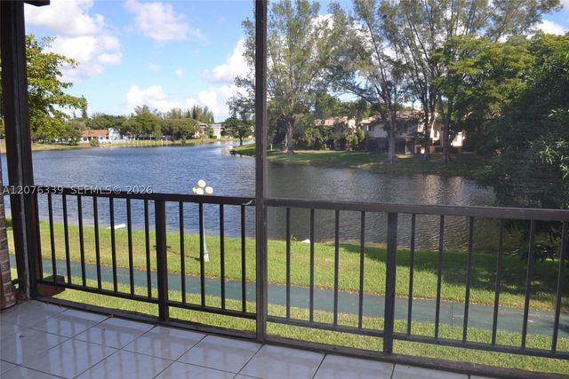 3670 Inverrary Dr 2D, Lauderhill, FL 33319