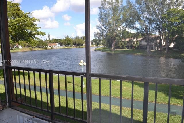 3670 Inverrary Dr 2D, Lauderhill, FL 33319