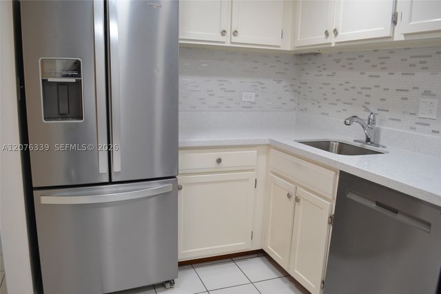 3670 Inverrary Dr 2D, Lauderhill, FL 33319