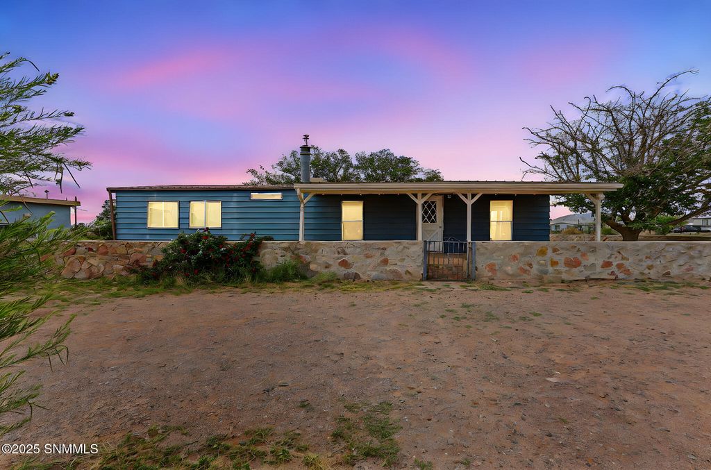 5737 Aberdeen Angus Way, Las Cruces, NM 88012