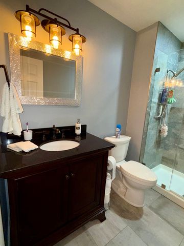 2950 Northampton Drive B2, Rolling Meadows, IL 60008