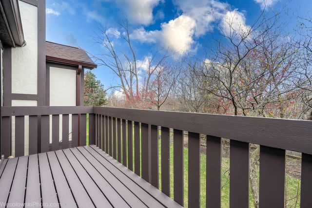 2950 Northampton Drive B2, Rolling Meadows, IL 60008