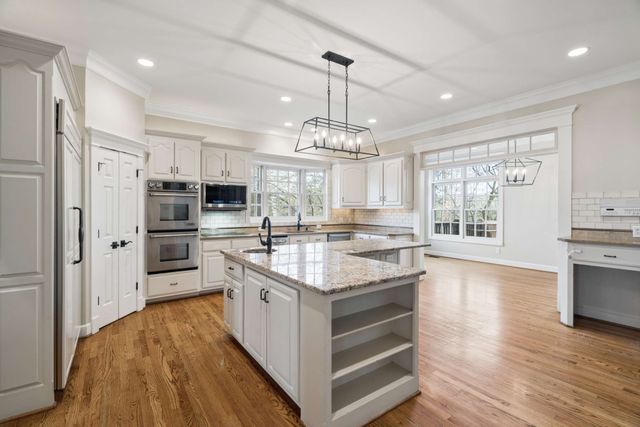 324 E Kingston Springs Rd, Kingston Springs, TN 37082