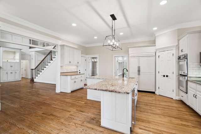 324 E Kingston Springs Rd, Kingston Springs, TN 37082