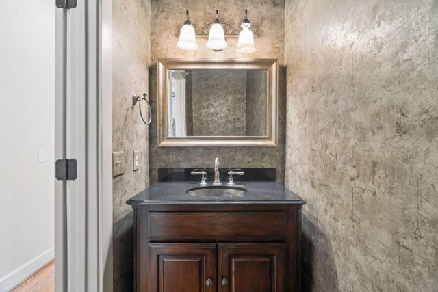 324 E Kingston Springs Rd, Kingston Springs, TN 37082