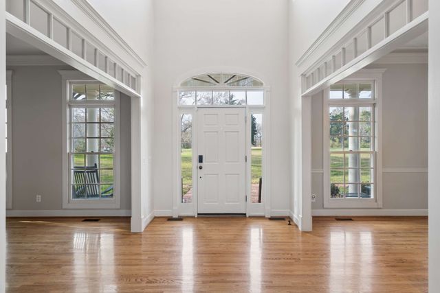 324 E Kingston Springs Rd, Kingston Springs, TN 37082