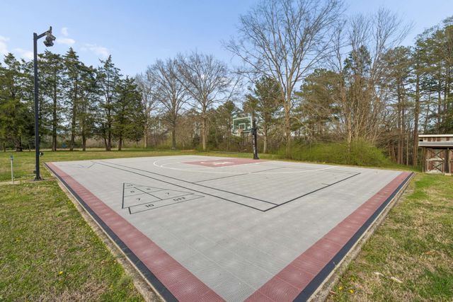 324 E Kingston Springs Rd, Kingston Springs, TN 37082