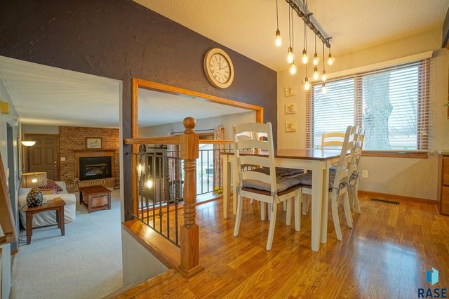 5809 W Bristol Dr Drive, Sioux Falls, SD 57106