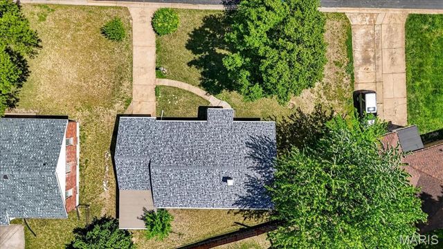 5545 Norway Drive, Normandy, MO 63121