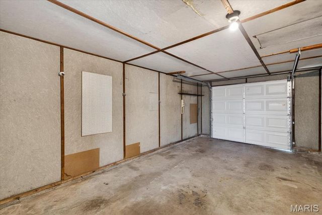 5545 Norway Drive, Normandy, MO 63121