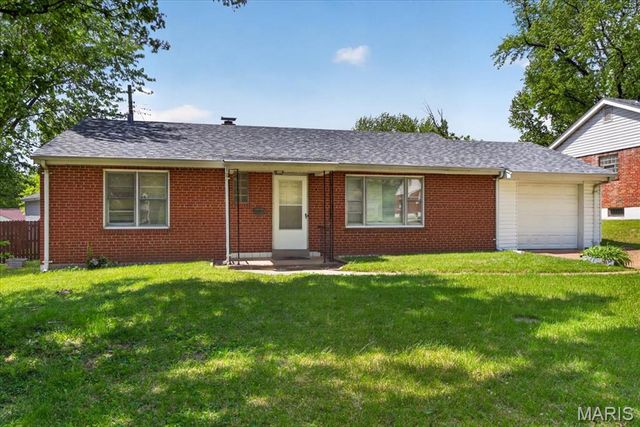 5545 Norway Drive, Normandy, MO 63121