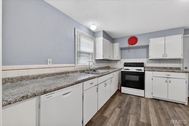 5545 Norway Drive, Normandy, MO 63121