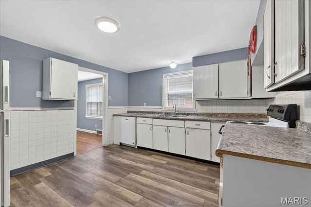 5545 Norway Drive, Normandy, MO 63121