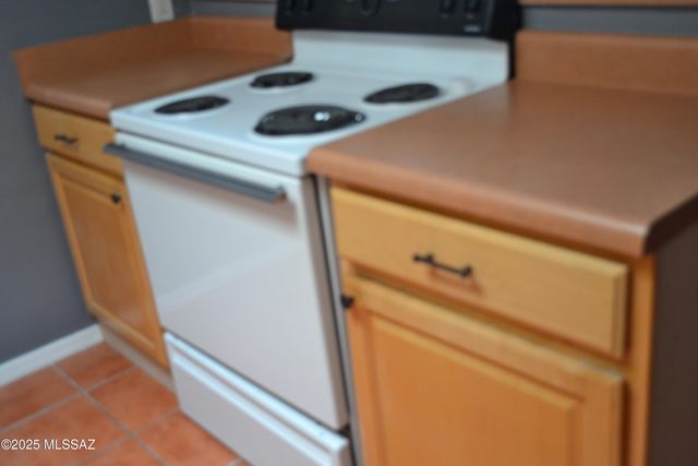455 W Kelso St Apt 203, Tucson, AZ 85705