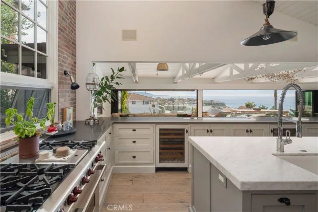 998 EMERALD BAY, Laguna Beach, CA 92651
