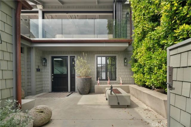 998 EMERALD BAY, Laguna Beach, CA 92651